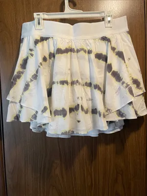 lululemon athletica White Circle Skirt with Gray Tie-Dye Accents thumbnail 3
