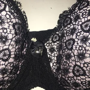 Pretty black lace bra Size undefined thumbnail 2