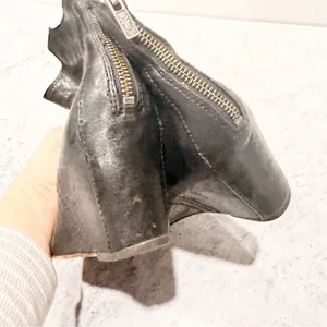 Frye Carson Womens Wedge Ankle Booties Leather Back Zip Black Women's 7.5 thumbnail 5