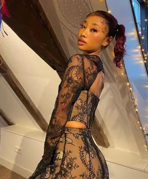 House Of CB BRIELLE BLACK LACE PEPLUM SLEEVE CORSET TOP thumbnail 9
