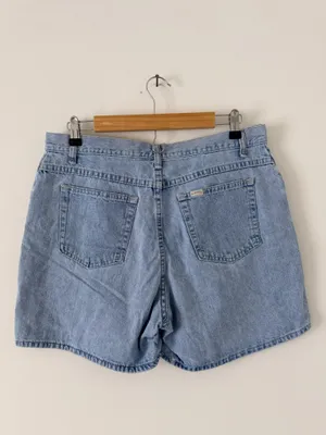 Vintage Riders Light Wash Jean Shorts thumbnail 3