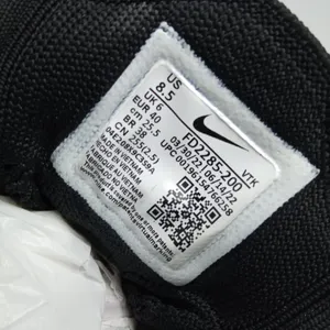NIKE Flyknit Racer Women's Running Sneakers Shoes Size 8.5 Athletic Black thumbnail 4