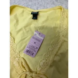 Wild Fable Womens Lace‎ Trim V-Neck Sleeveless Tie Front Top Light Yellow Size M thumbnail 3