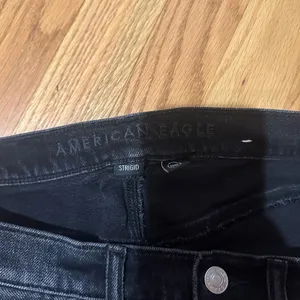 American Eagle High Waist Straight Leg Jeans thumbnail 4