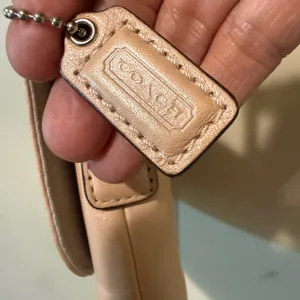 COACH Soho Shell Pearlescent Leather Flap Small Crossbody Purse Bag thumbnail 4