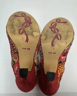 Poetic Licence Feminine Encounters Red Heels Size 7.5M thumbnail 7