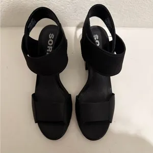 SOREL Nadia Black Leather Strappy Lug Sole Block Heel Sandals Comfort Size 7.5 thumbnail 4