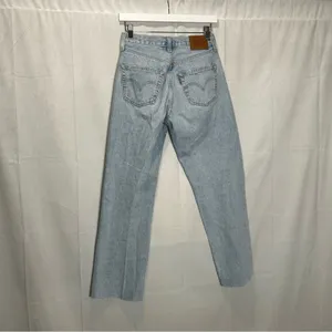 Levi’s Premium Light Wash 501 Straight Leg‎ Denim Blue Jeans Size 25 thumbnail 2