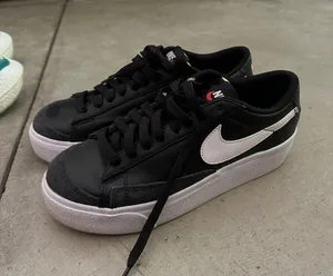 Nike Platform Blazers thumbnail 1
