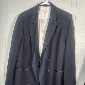 Tahari Women’s Black 2 Button Blazer No Size See Measurements EUC thumbnail 2