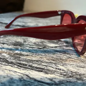Stylish Red Sunglasses with Red Lens thumbnail 7