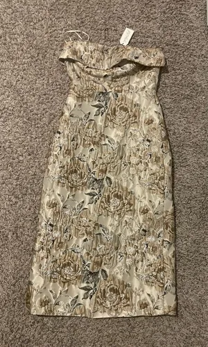 Maxi gold Dress Size M thumbnail 1