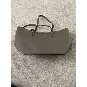 Kate Spade gray purse‎ thumbnail 2