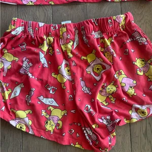 Disney Red Ladies Winnie the Pooh Print Pajamas Set XS - FITS LIKE A SMALL thumbnail 6