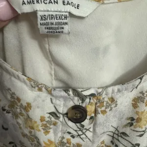 AMERICAN EAGLE Womens Dress Size XS White Floral‎ Button Tie Waist Summer thumbnail 4