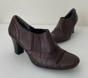 Women’s Mercedes brown rustic heeled zip‎ ankle boots booties size 6.5 thumbnail 1