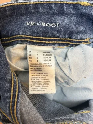 American Eagle Outfitters Jeans thumbnail 4