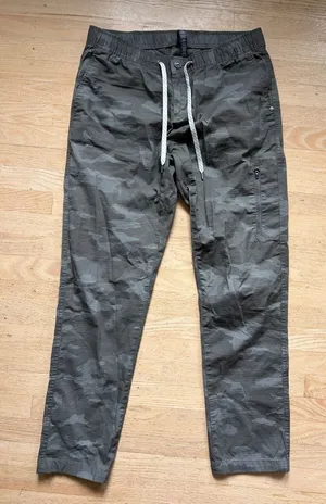 Vuori Ripstop Camo Pants Womens Large Green Preppy Outdoor Casual Straight Leg thumbnail 1