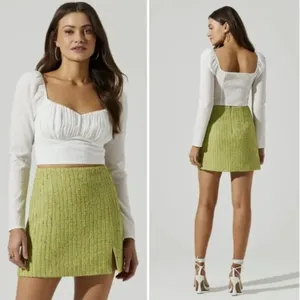 ASTR The Label Sweetheart Neck Ruched Crop Top Puff Sleeve White Small‎ thumbnail 2
