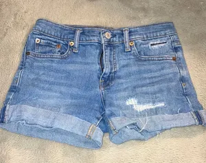 Gap 5” Shorts, Size 24 thumbnail 1