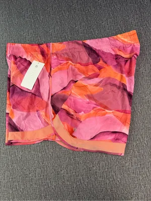 Athleta Printed Mesh Racer Run Shorts thumbnail 5