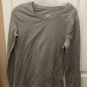 FINAL MARKDOWN Banana republic long sleeved tee medium thumbnail 1