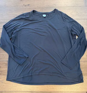 Athleta Gray Long Sleeve Crewneck Tee Size Large - C30-115 thumbnail 1