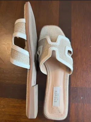 Steve Madden Beige and White Cutout Slide Mules thumbnail 4