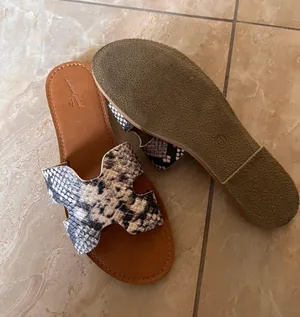 Target Sandels thumbnail 2