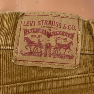 Levi's 94 Baggy Women's Tan Corduroy High Rise Wide Leg Trousers Pants Size M thumbnail 4