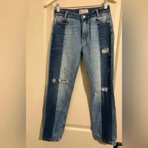 Free People We The Free‎ Women's Two Toned Patchwork Distressed Denim Jeans 24 thumbnail 2