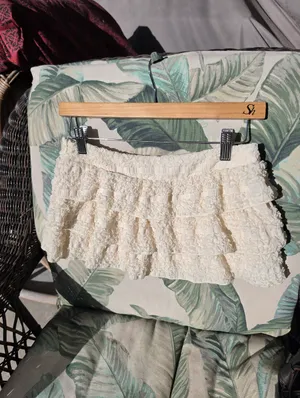 Edikted Margaux Textured Ruffle Mini Skort Cream XS thumbnail 6