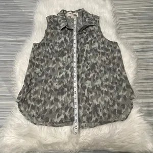 Anthropologie Cloth & Stone Gray Leopard Sleeveless Top thumbnail 7