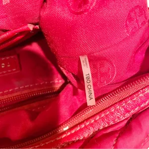 Tory Burch Red‎ Quilted Nylon Slouchy Satchel Shoulder Handbag Purse thumbnail 5