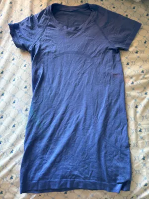 Lululemon Swiftly Tech Short Sleeve size 2 thumbnail 1