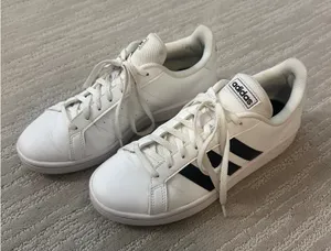 Adidas Grand Court Shoes thumbnail 1