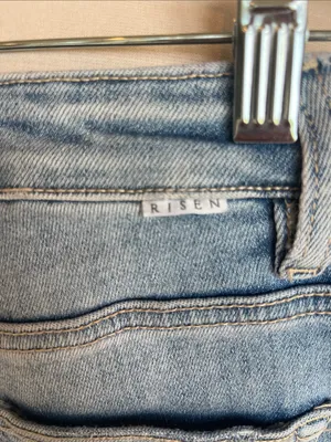 Social Threads Risen Jeans Light Wash Wide Leg Crop Jeans Frayed Hem - Women thumbnail 7