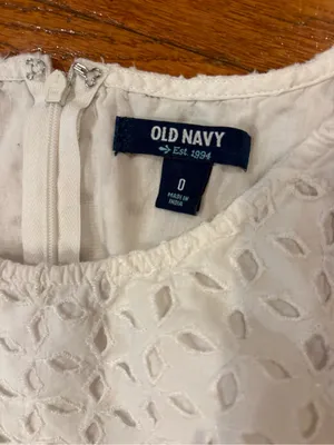 Old Navy White Eyelet Fit & Flare Dress Size 0 Bridal Shower Summer thumbnail 3
