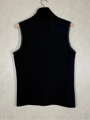 Smartwool Women’s PhD Hyfi Merino Wool Vest Full Zip in Black M thumbnail 5