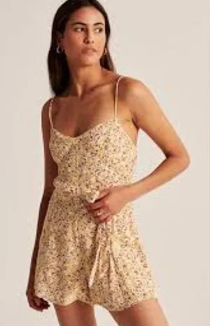 Abercrombie & Fitch Women’s Yellow Floral Halter Shorts Romper Size XS thumbnail 1
