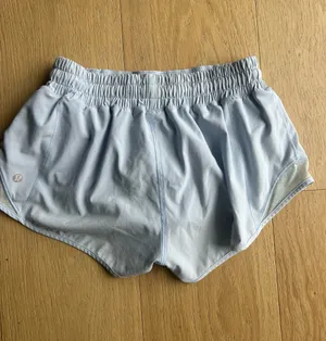 Lululemon Hotty Shorts 2.5" thumbnail 2