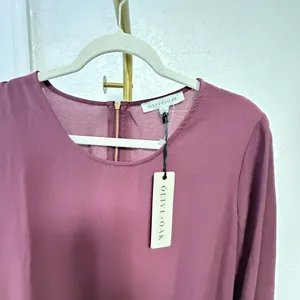 ✨ NWT Olive + Oak Iced Plum Long Sleeve Blouse Top Elastic Hem Back Zip (Size L) ✨ thumbnail 9