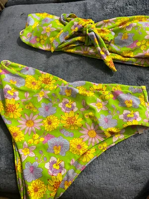 SheIn Strapless Bikini Set thumbnail 4
