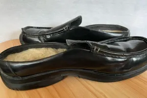UGG Classic Clog Slip On Black Leather Size 8 thumbnail 8