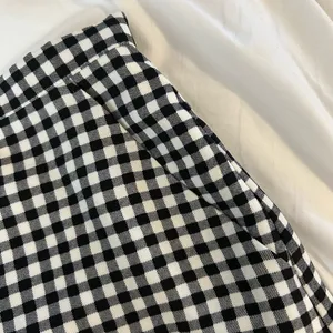 NWOT Forever 21 Black and White Gingham High Waisted Mini Skirt with pockets thumbnail 5
