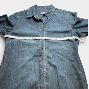 Chico's Women Blue Denim Tunic Button Down Shirt Cotton Size 2 Medium Wash L thumbnail 5