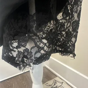 Victor Costa Vintage 1980s Black Ruched Strapless Lace Hem Gothic Cocktail‎ Sz 6 thumbnail 9