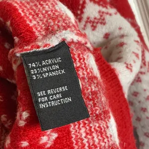 COCOBLEU WOMAN’S SKI SNOWFLAKE CHRISTMAS COZY SWEATER Size medium thumbnail 5