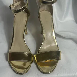 Calvin Klein Shiny Gold Women's Size 9.5 Ankle Strap Sandals 4” Heel thumbnail 1