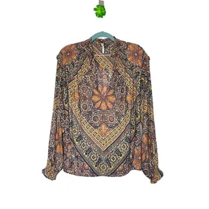 Free People Little Runaway Medallion Print Top Blouse Size Small Keyhole Neck thumbnail 4